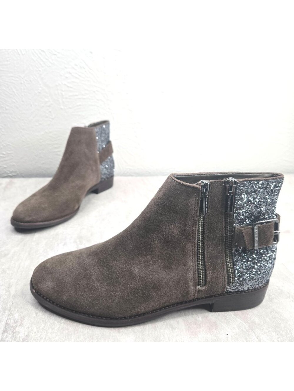 Gianni Bini Ankle Boots Size 8 Taupe Suede Glitter Formal Moto‎ Buckle Booties
